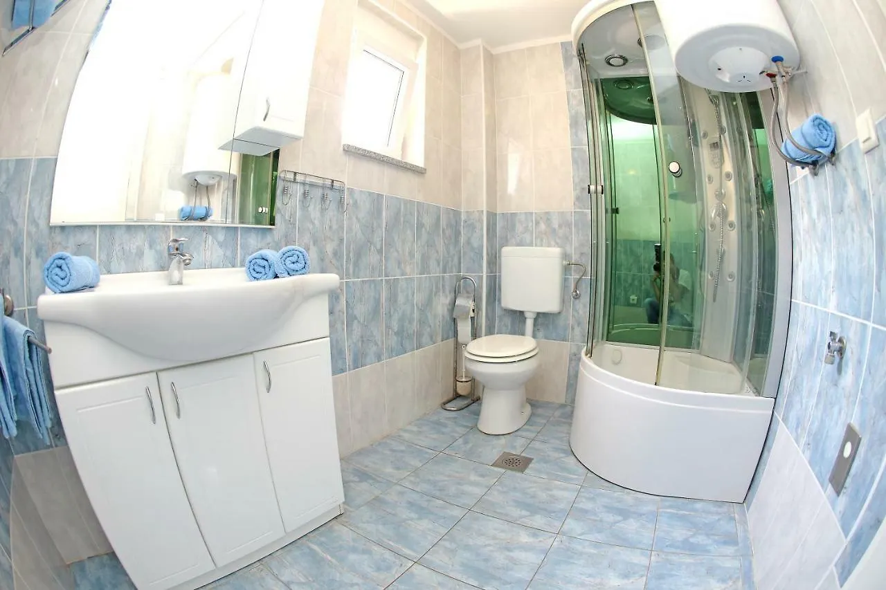 Apartments Solaris - Antonela Sveti Filip i Jakov 0*,